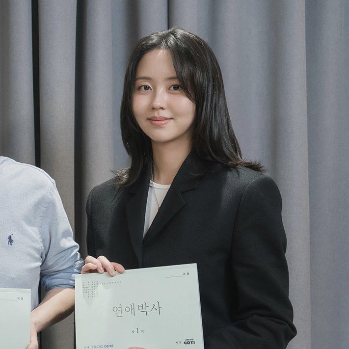 粉丝拍下的金所炫瞬间