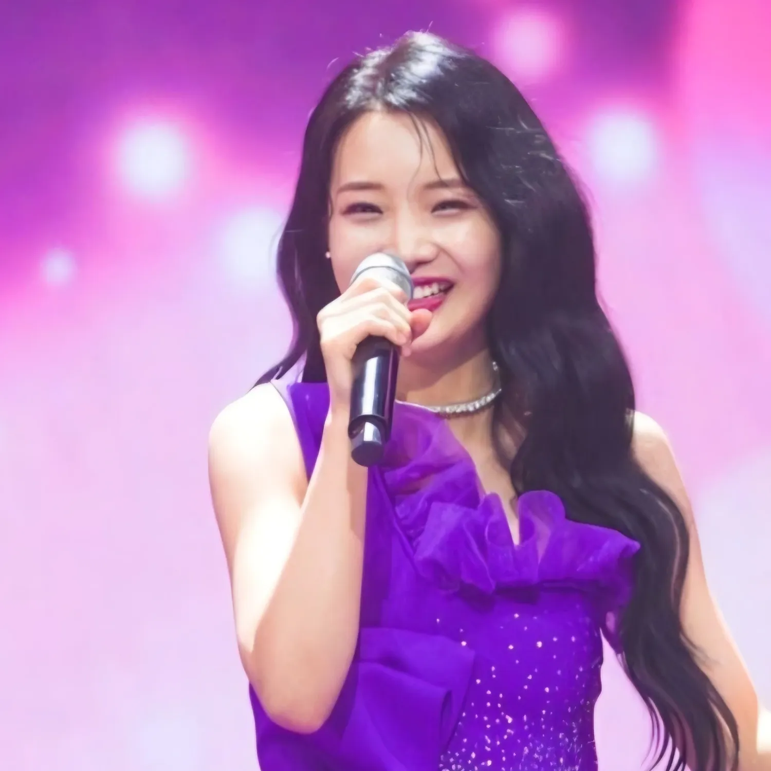 Recent activity shot of Kim Soyeon (2004)