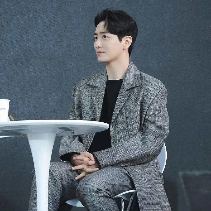 Recent activity shot of Lee Joonhyuk