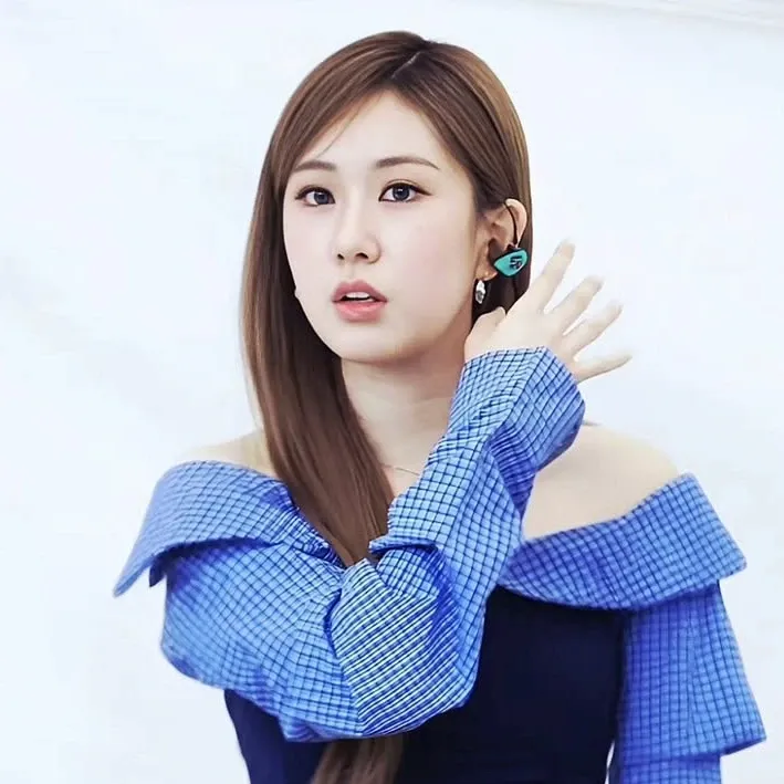 Foto kegiatan terbaru dari Jeon Yujin