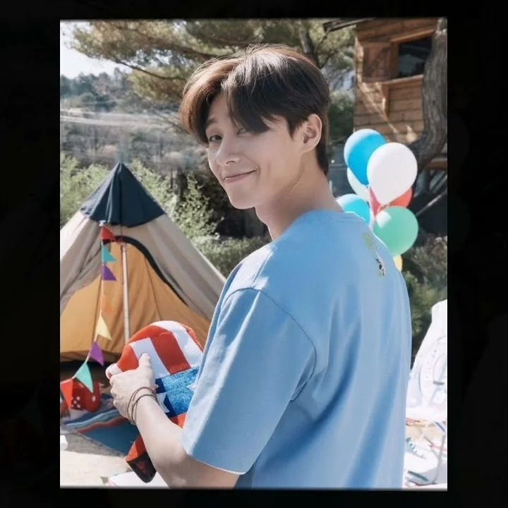 Behind-the-scenes cut of Park Seojoon