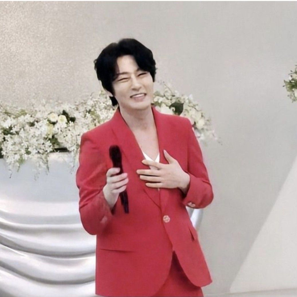 A moment captured by a fan of Kang Moonkyung