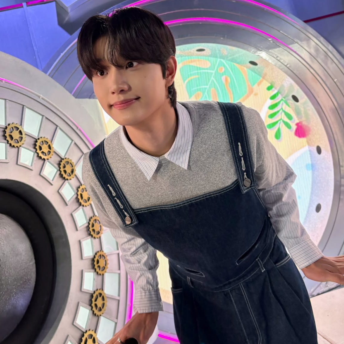 A moment captured by a fan of Kim Jaewon