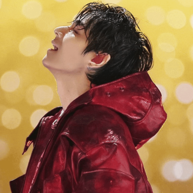 Recent activity shot of Kim Taehyung (V)