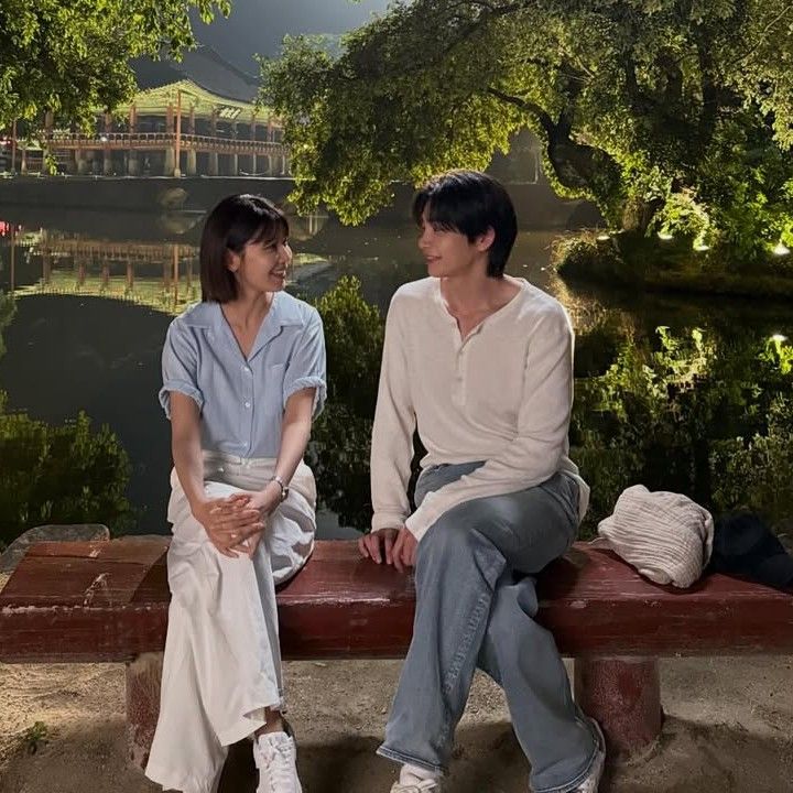 Behind-the-scenes cut of Sooyoung