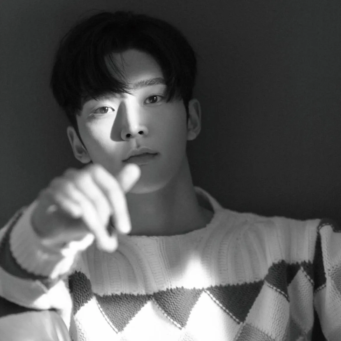 Foto kegiatan terbaru dari Rowoon