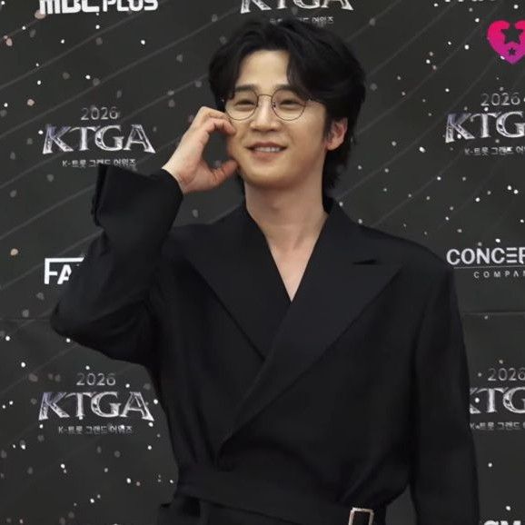 Recent activity shot of Park Jihoo (Mr. Trot 3)