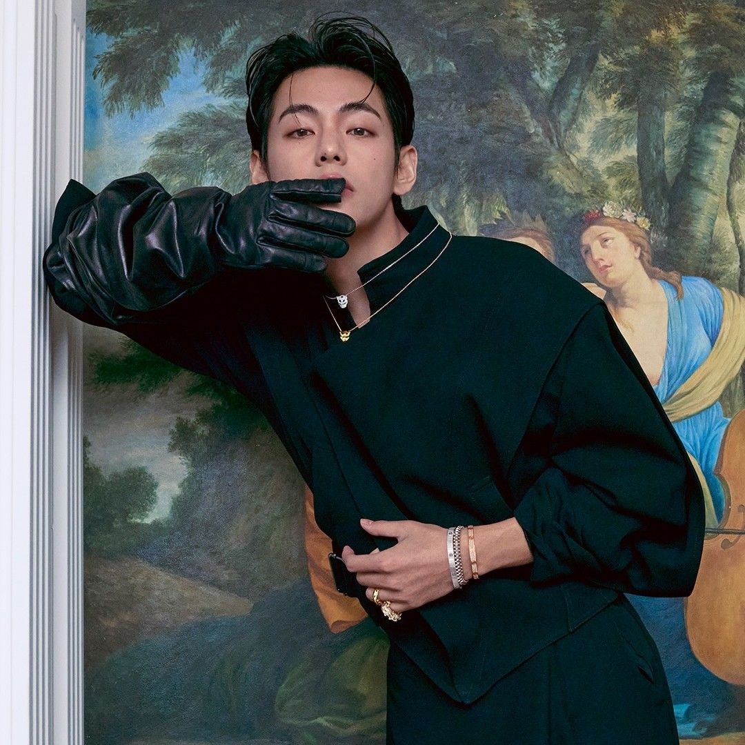 Recent activity shot of Kim Taehyung (V)