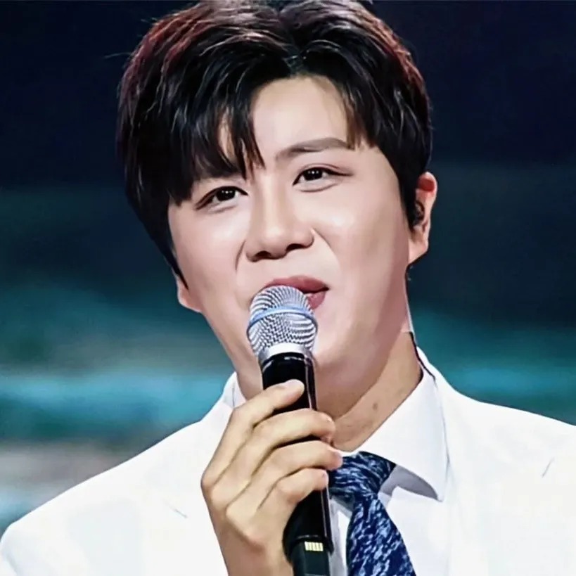 진해성의 비하인드 컷