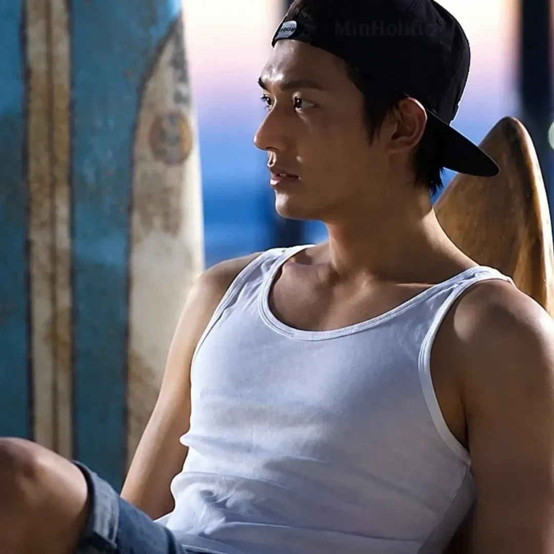 Recent activity shot of Lee Minho