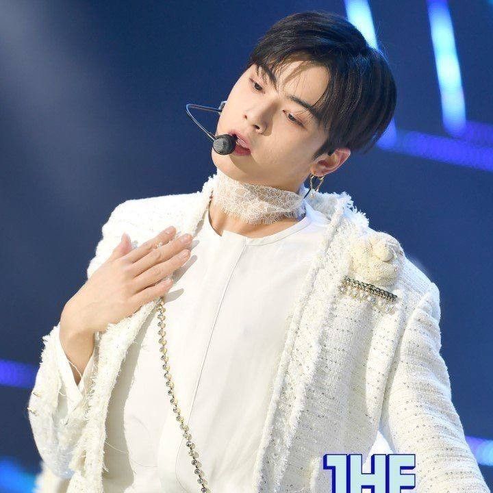 Latest photo of Cha Eunwoo