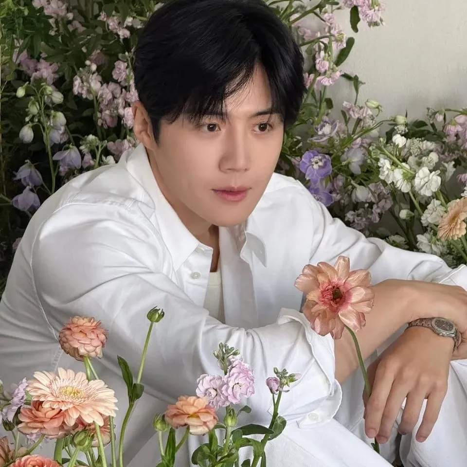 Recent activity shot of Kim Seonho