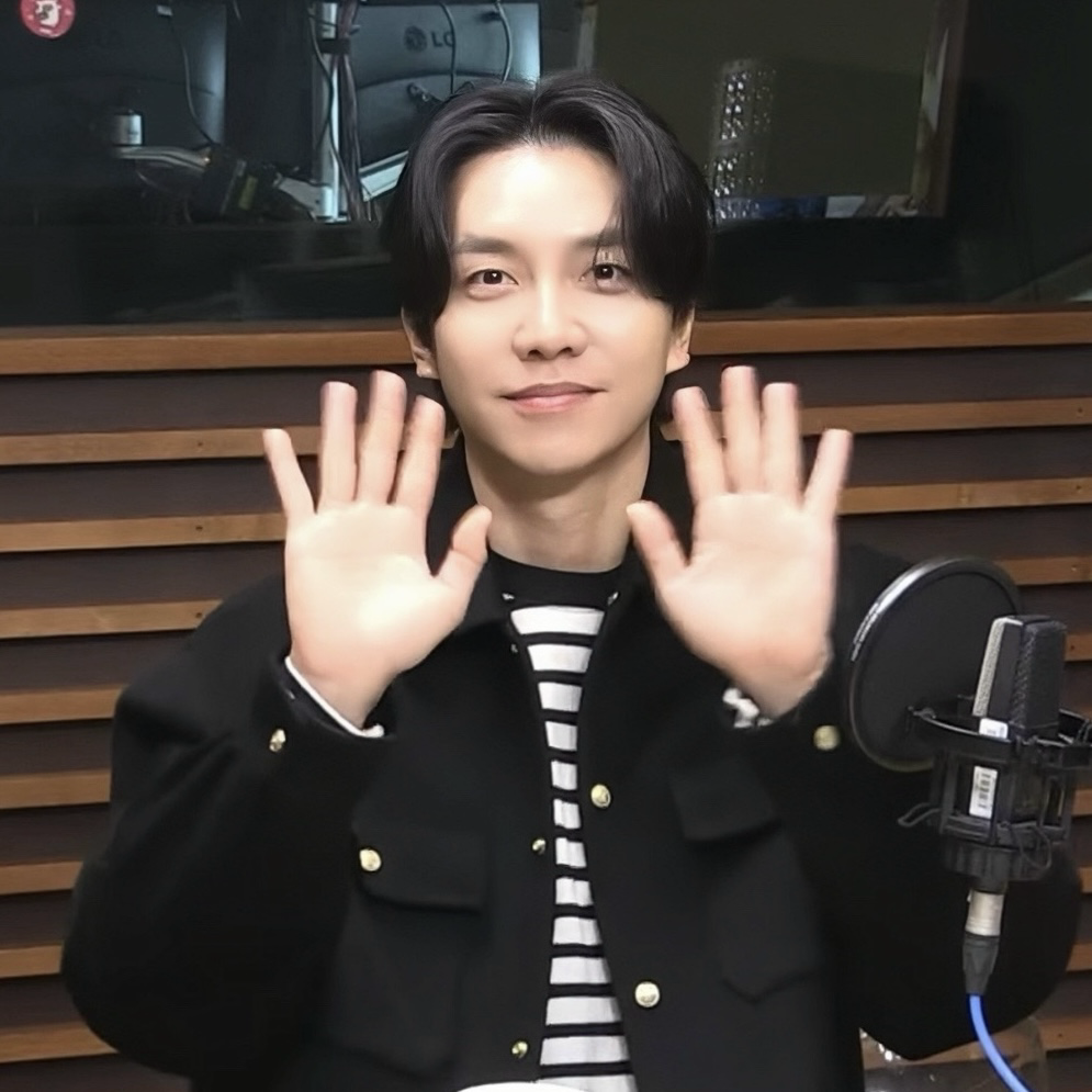 Latest photo of Lee Seunggi