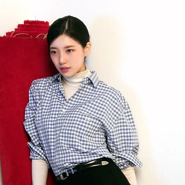 A moment captured by a fan of Bae Suzy