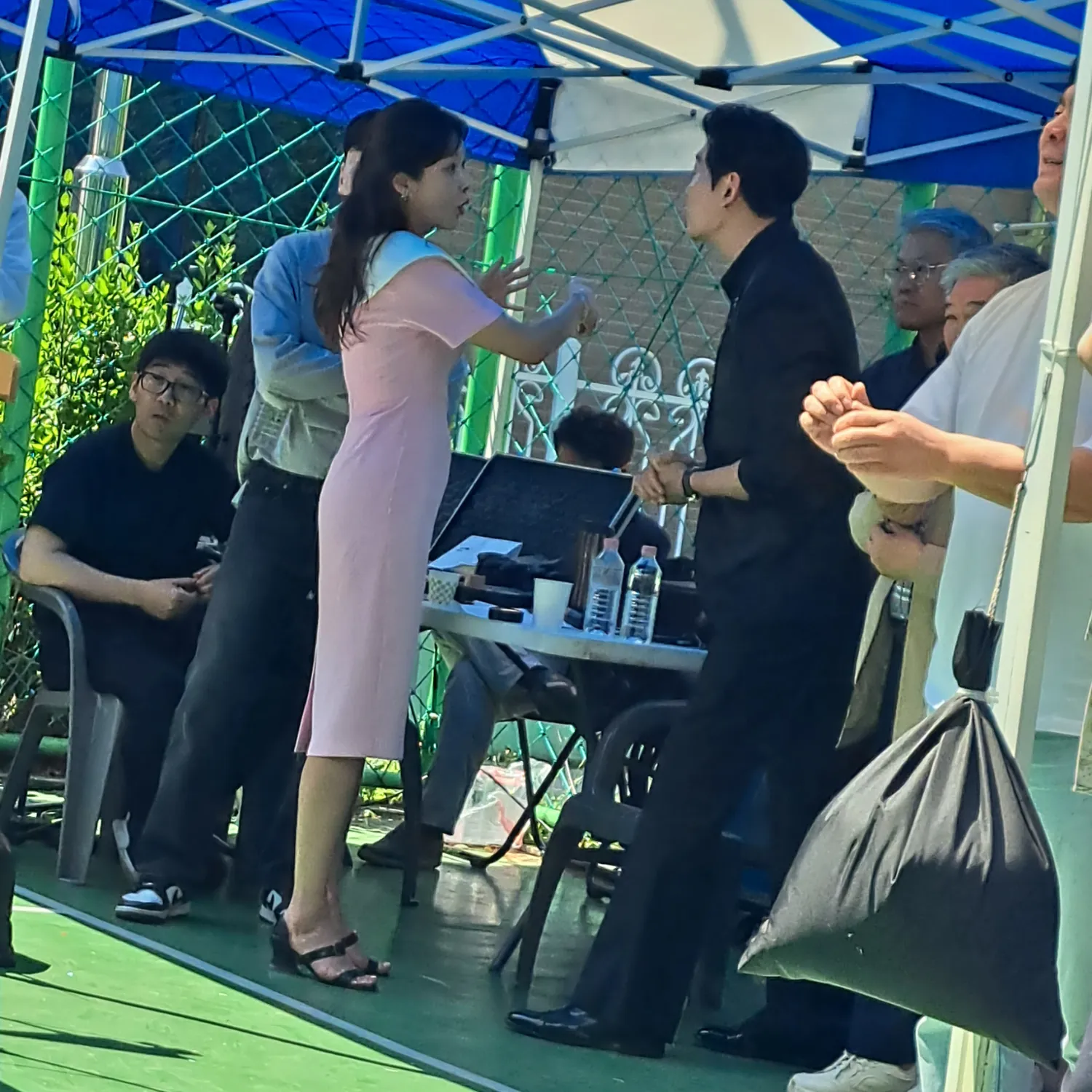 A moment captured by a fan of Kim Yongpil