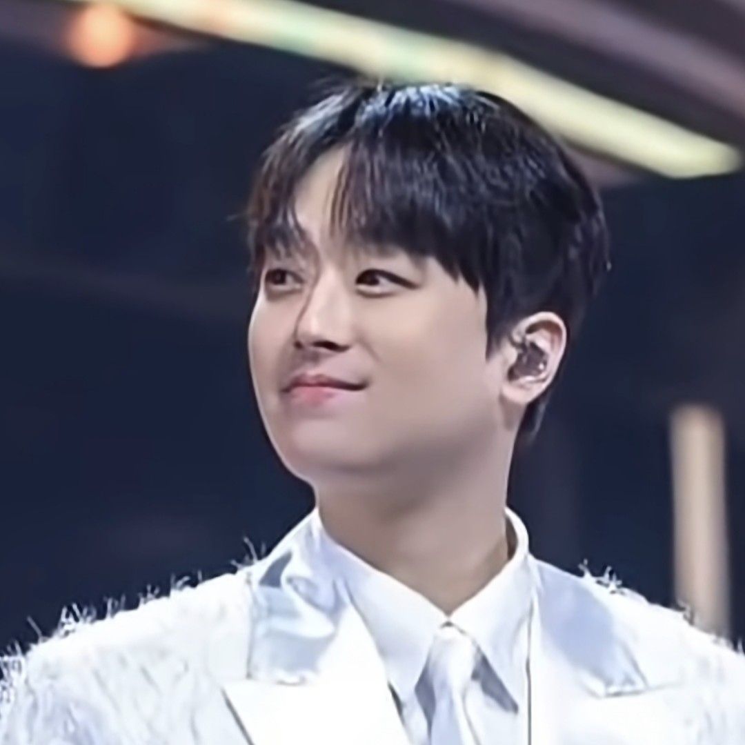 Foto terbaru dari Lee Chanwon