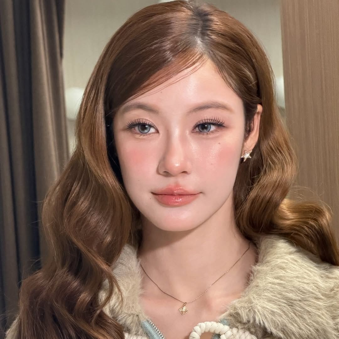 Recent activity shot of Namtan Tipnaree Weerawatnodom