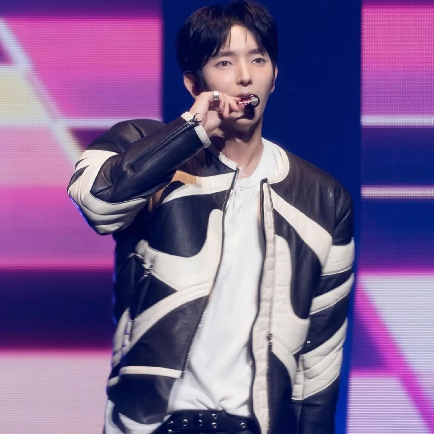 Recent activity shot of Lee Joongi