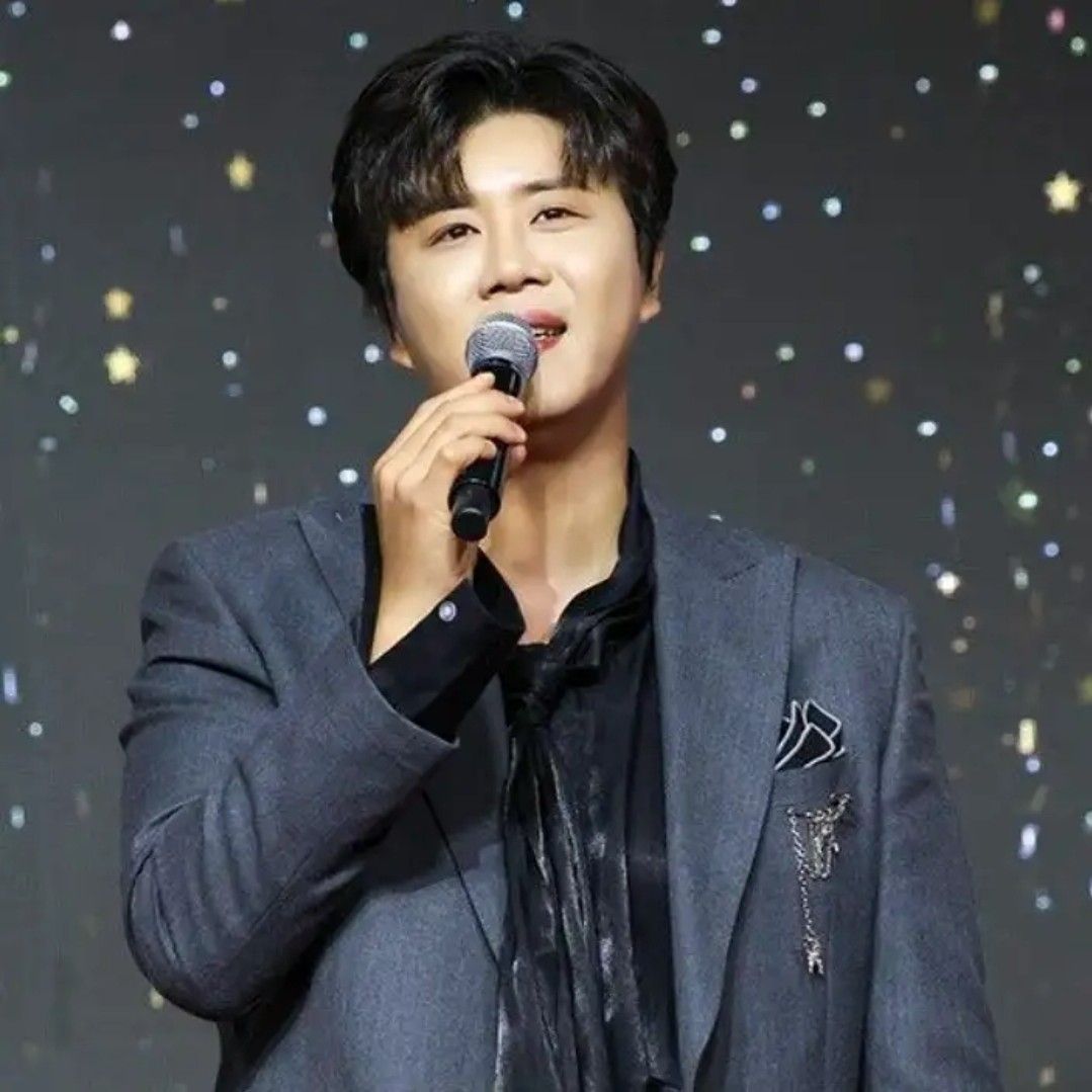 Recent activity shot of Jin Haesung