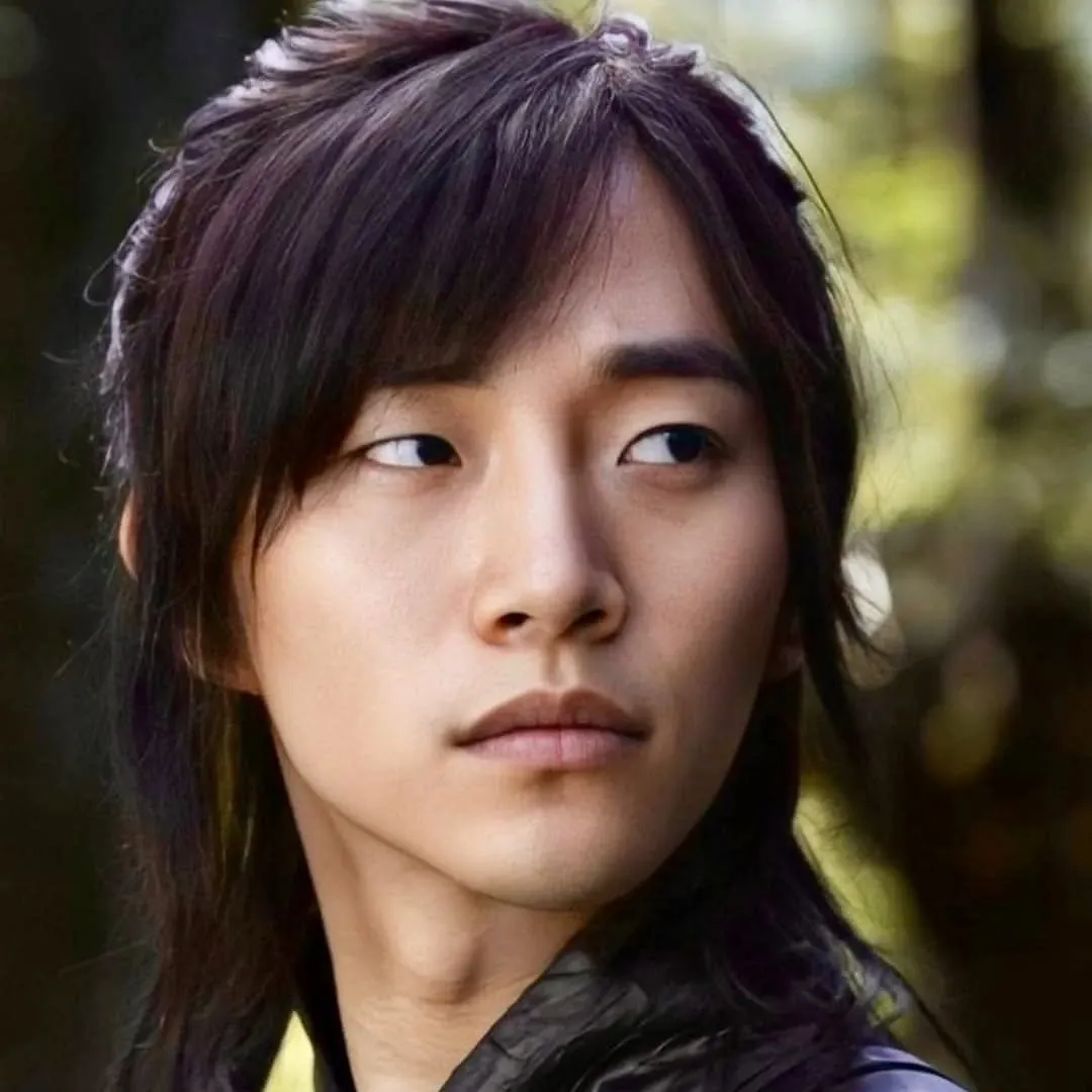 Foto terbaru dari Lee Junho