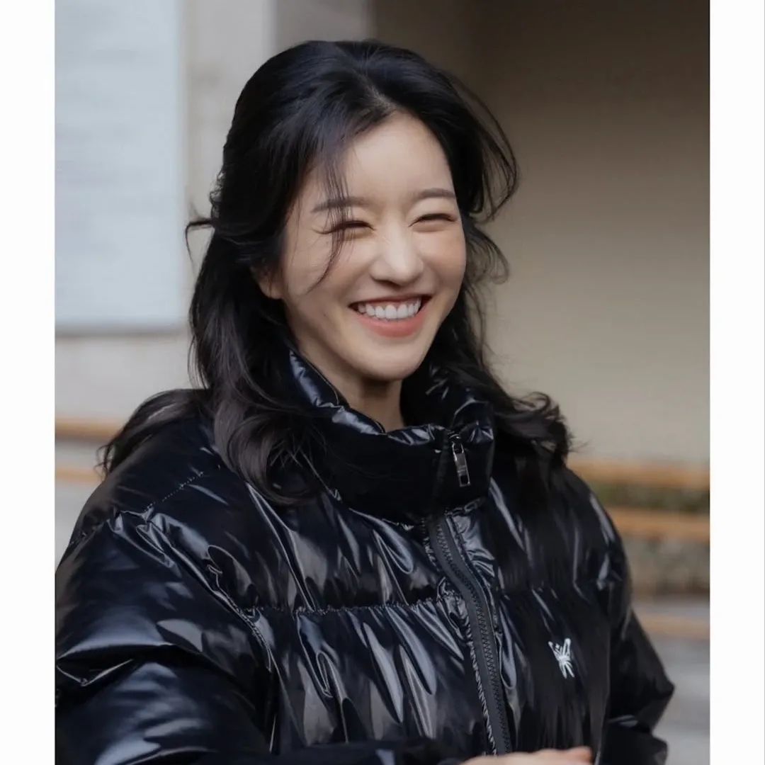 Latest photo of Seo Yeaji