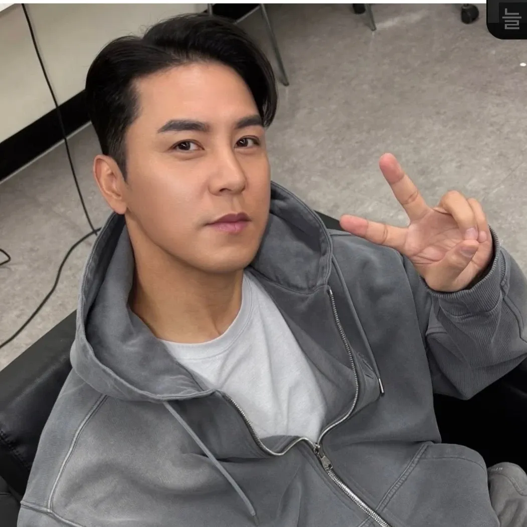 Foto kegiatan terbaru dari Jang Minho