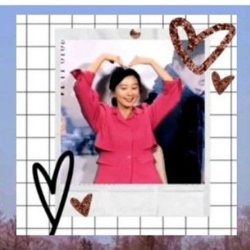 A moment captured by a fan of Kim Heeae