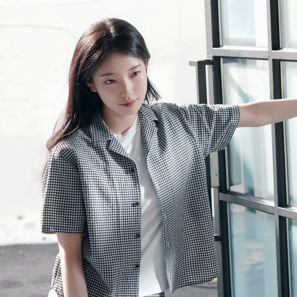 Behind-the-scenes cut of Bae Suzy
