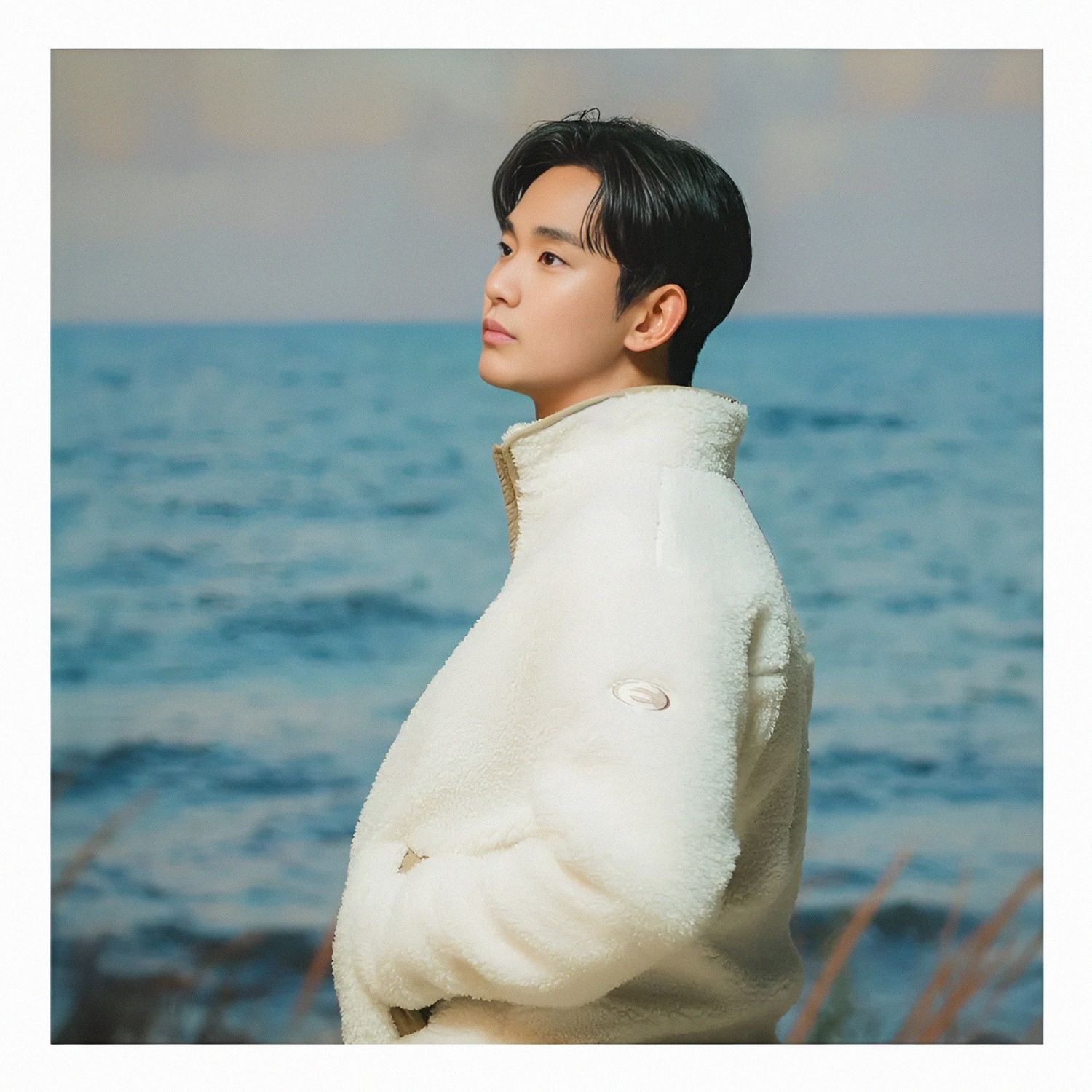 Behind-the-scenes cut of Kim Soohyun