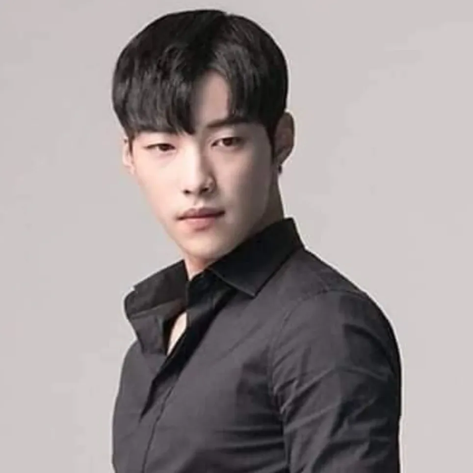 Recent activity shot of Woo Dohwan
