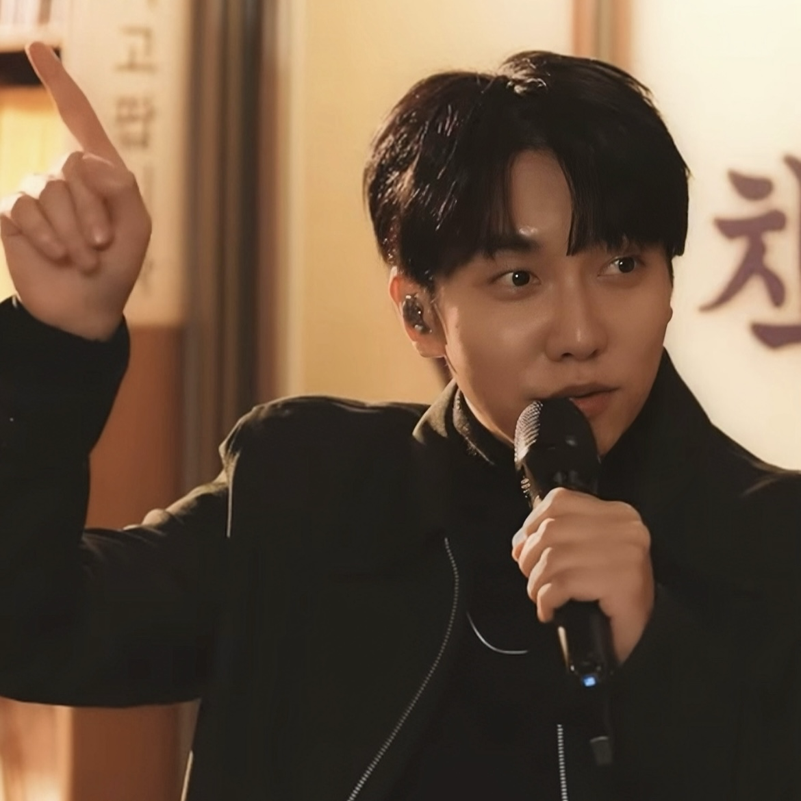 粉絲拍下的李昇基瞬間