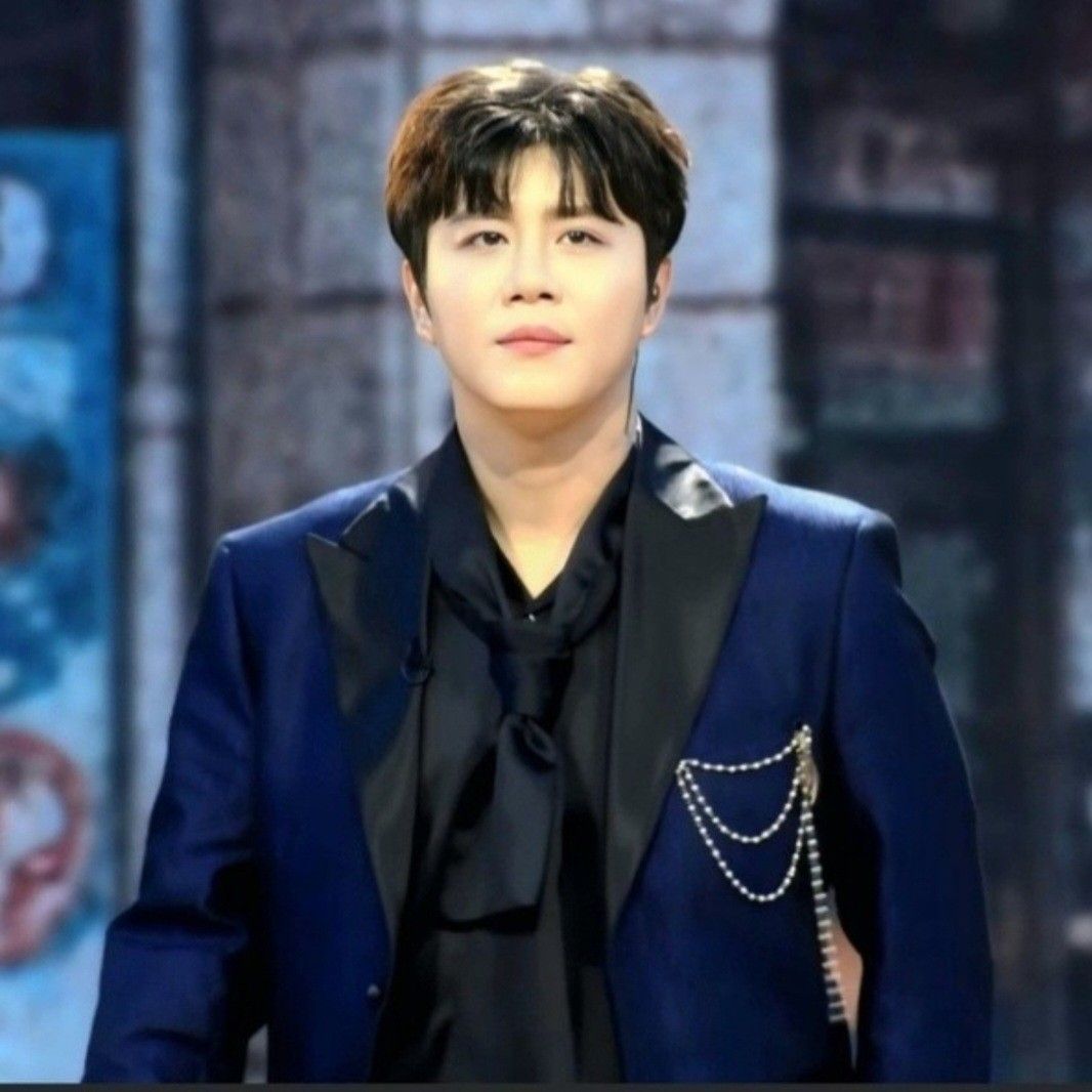 진해성의 비하인드 컷