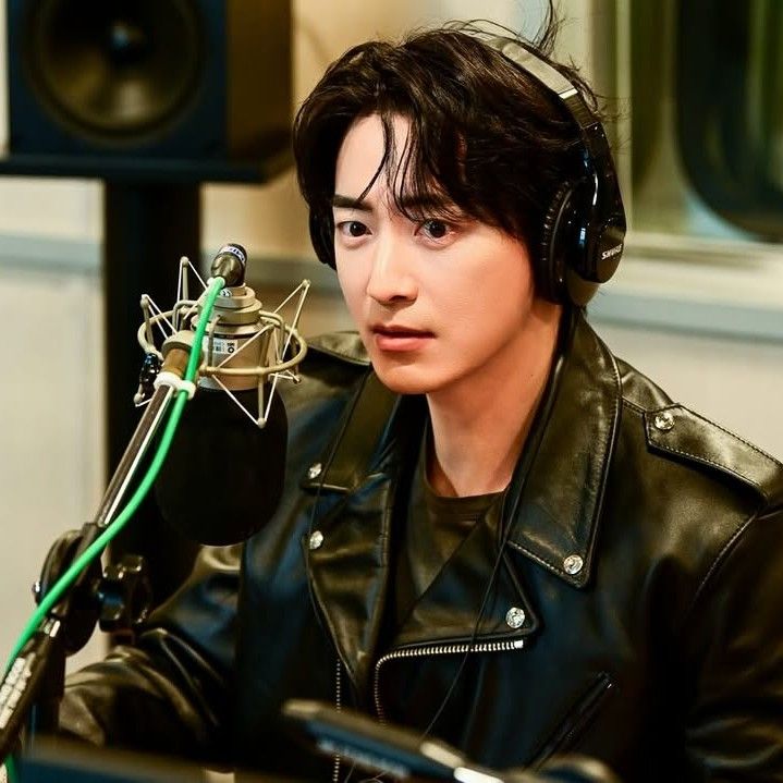 A moment captured by a fan of Lee Joonhyuk