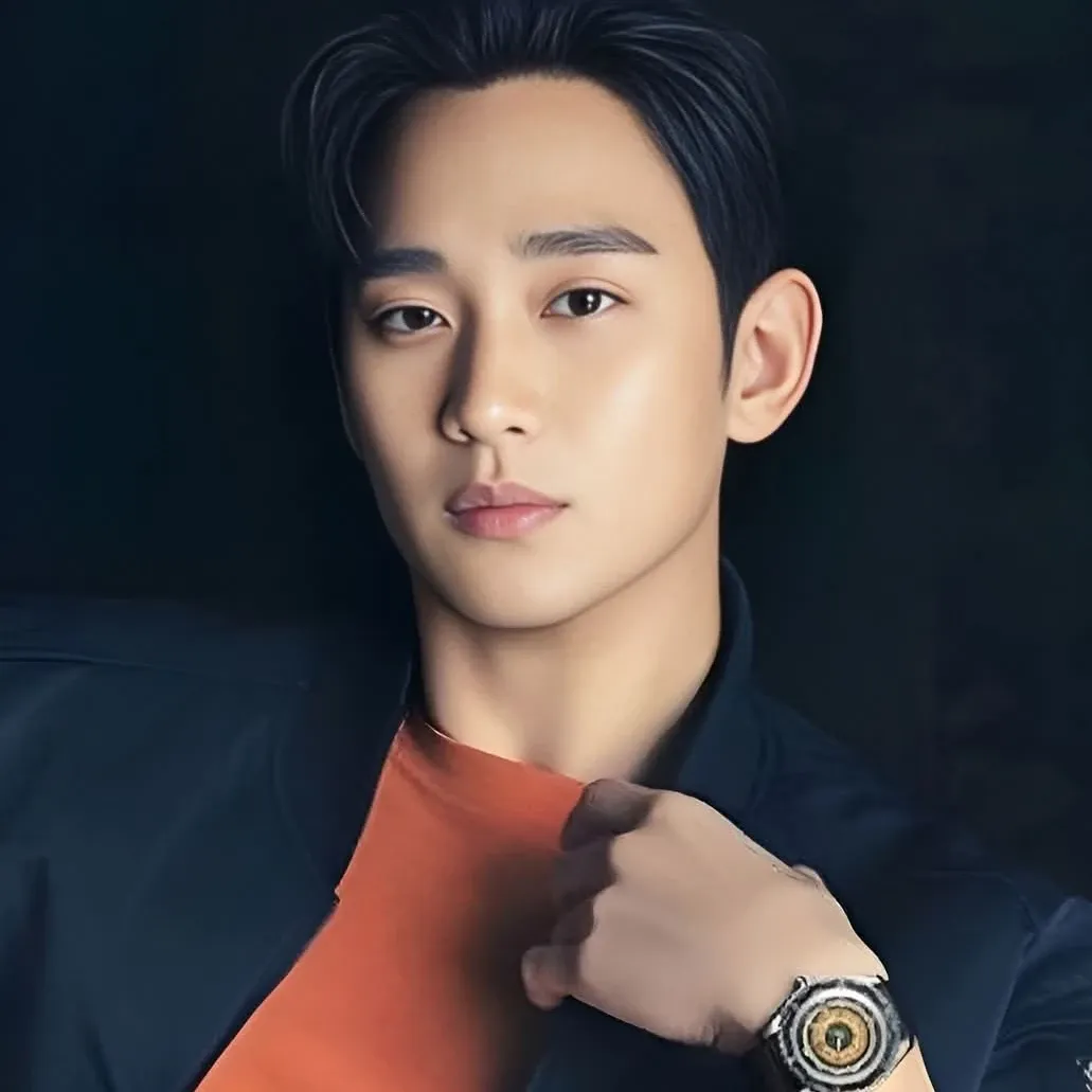 Recent activity shot of Kim Soohyun