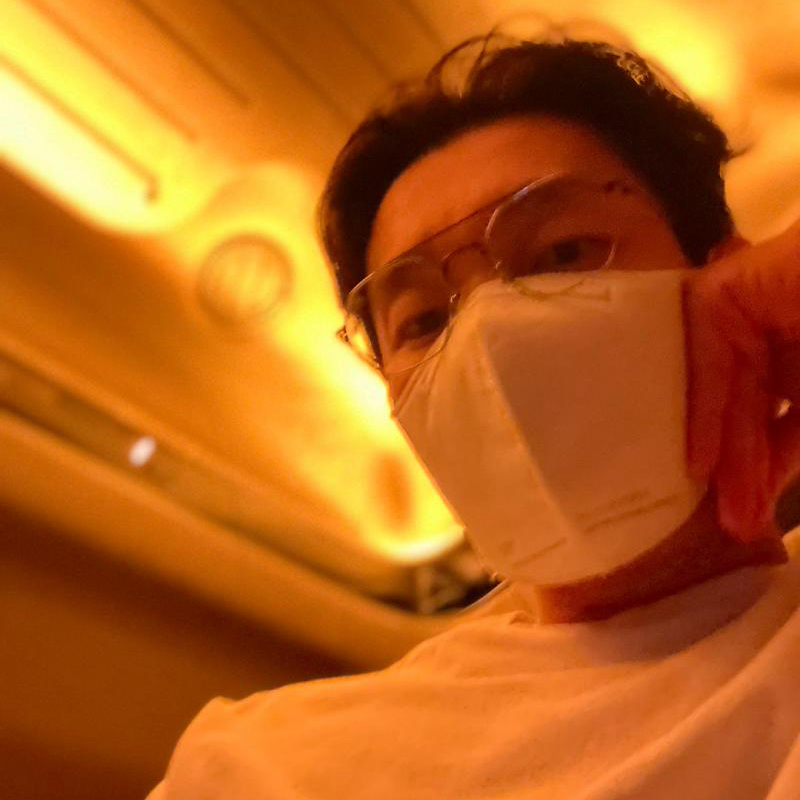 Behind-the-scenes cut of Cho Seungwoo 