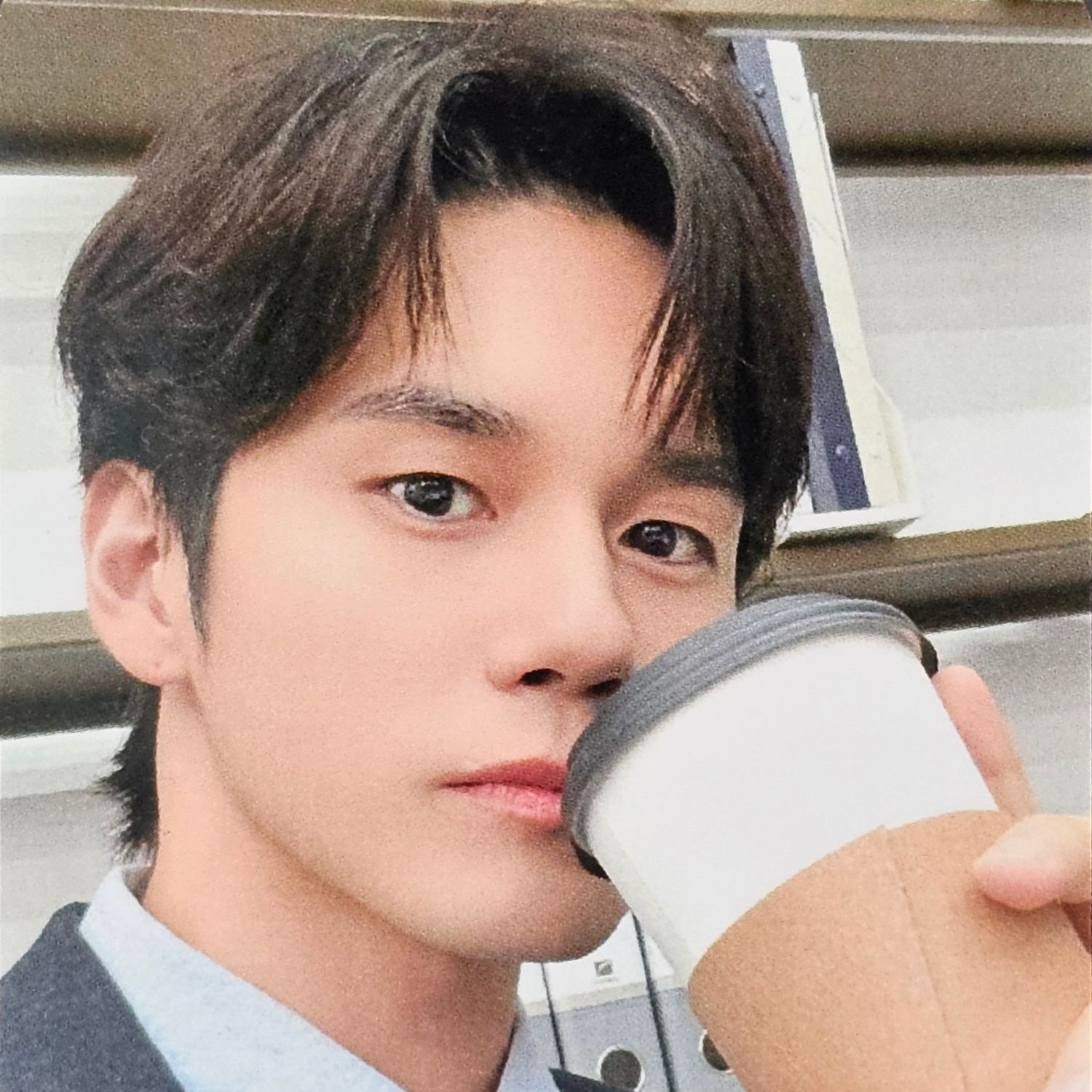 옹성우의 비하인드 컷