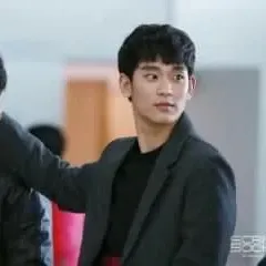 Cuplikan di balik layar dari Kim Soohyun