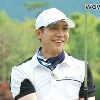 粉丝拍下的李升基瞬间