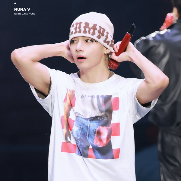 A moment captured by a fan of Kim Taehyung (V)