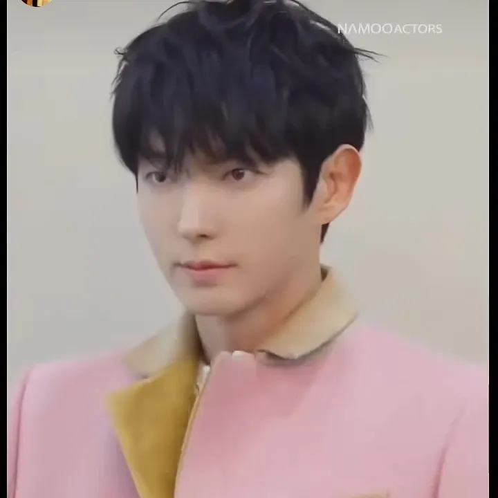 Behind-the-scenes cut of Lee Joongi