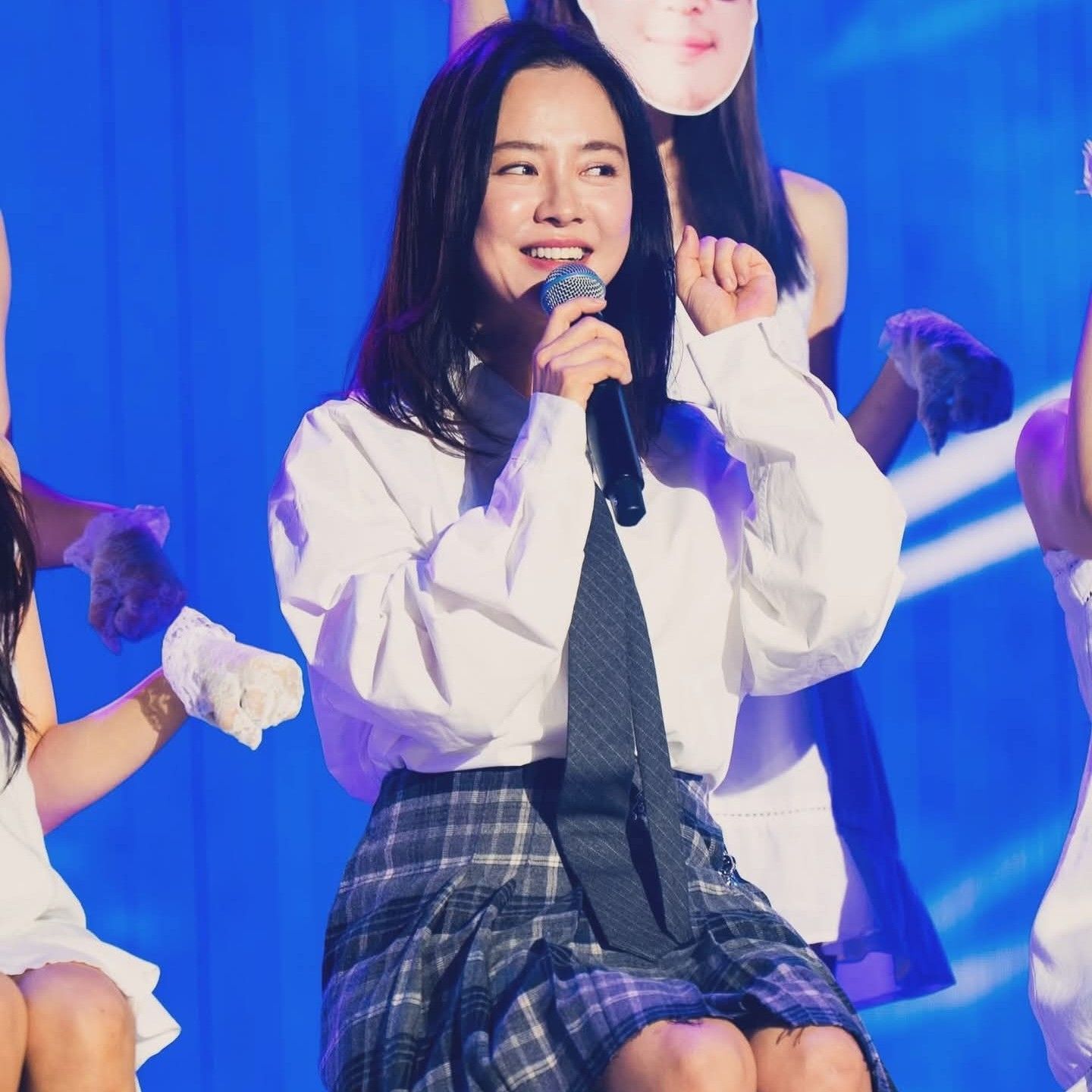 송지효 최근 활동샷