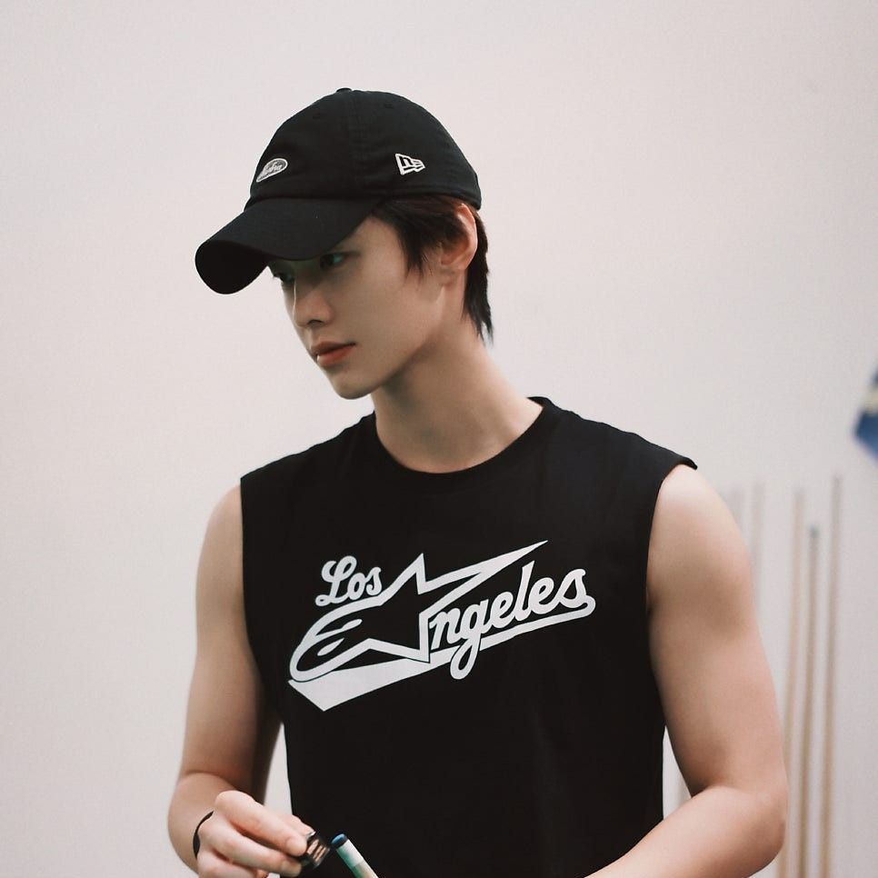 Recent activity shot of He Yu