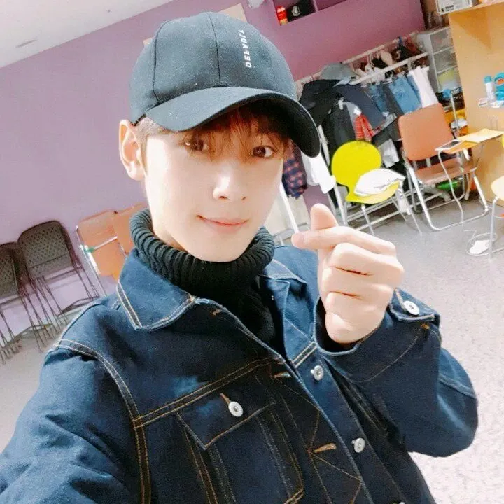 Recent activity shot of Cha Eunwoo
