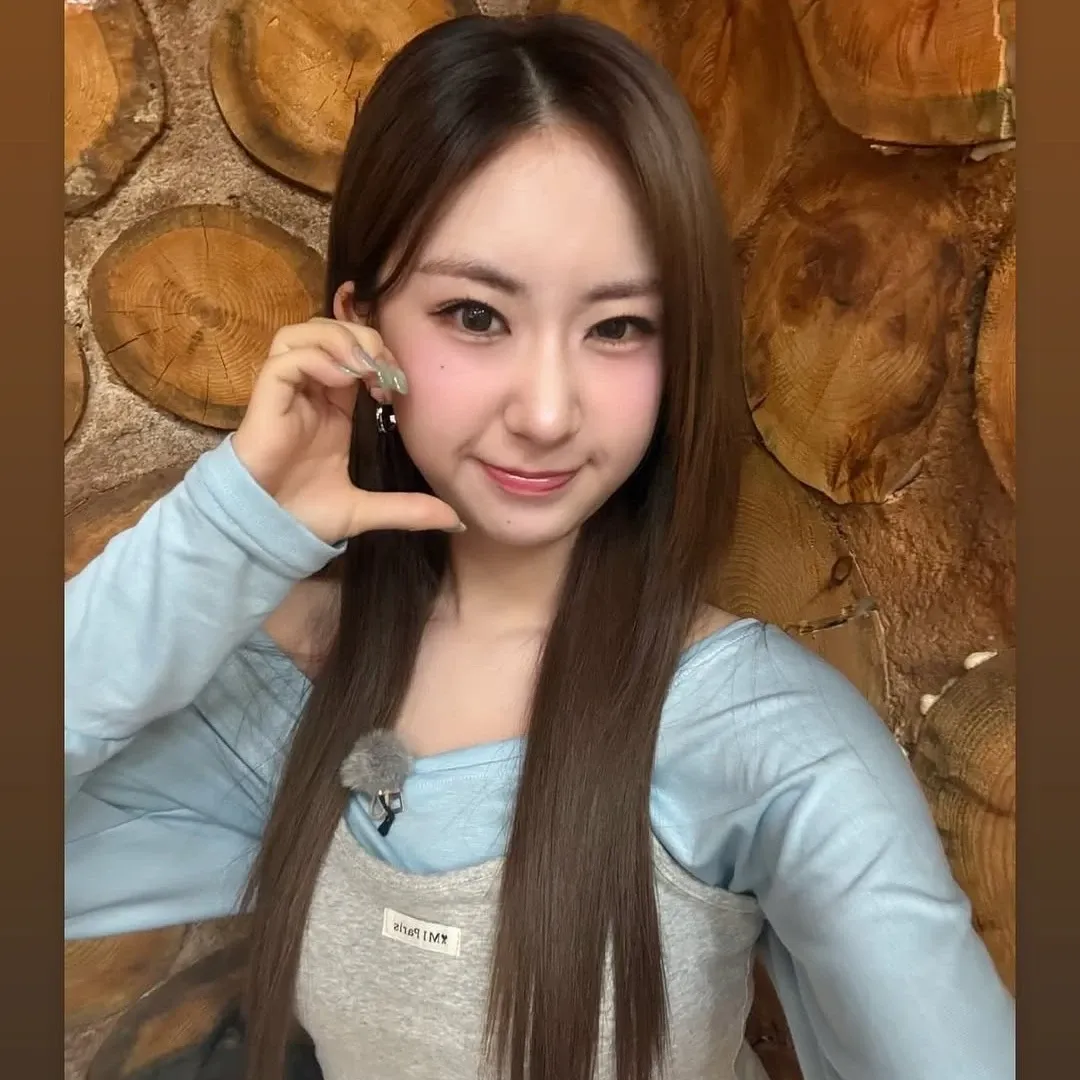 Foto kegiatan terbaru dari Jeon Yujin