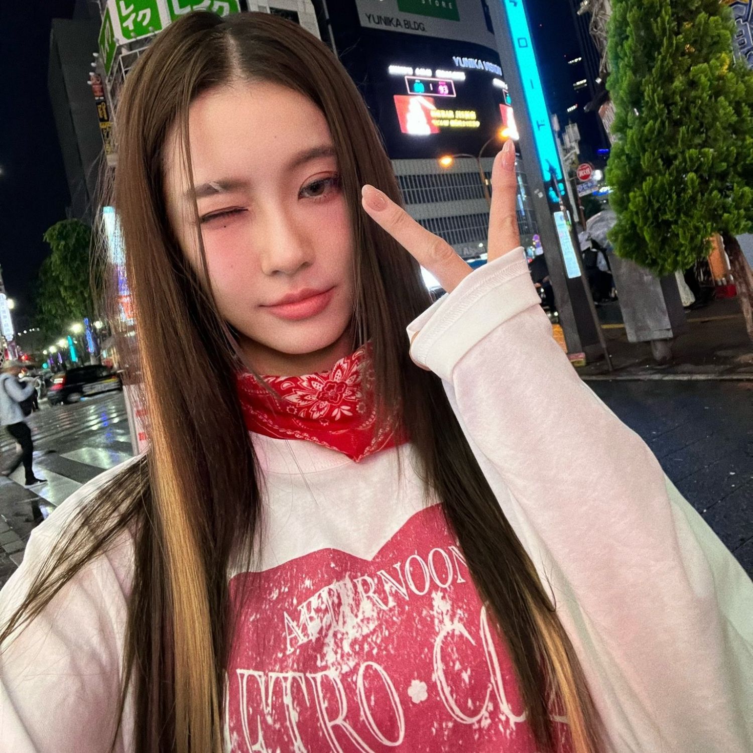 A moment captured by a fan of Namtan Tipnaree Weerawatnodom