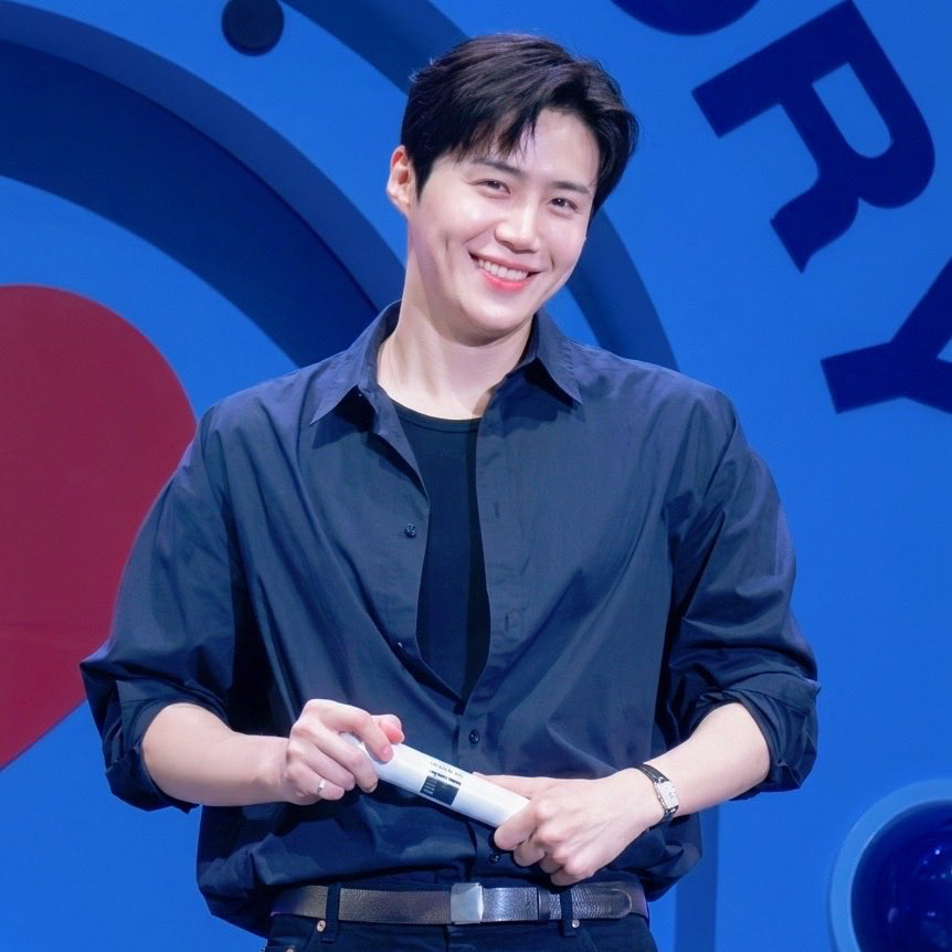 Latest photo of Kim Seonho