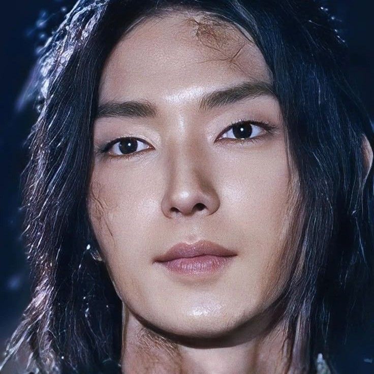 Latest photo of Lee Joongi