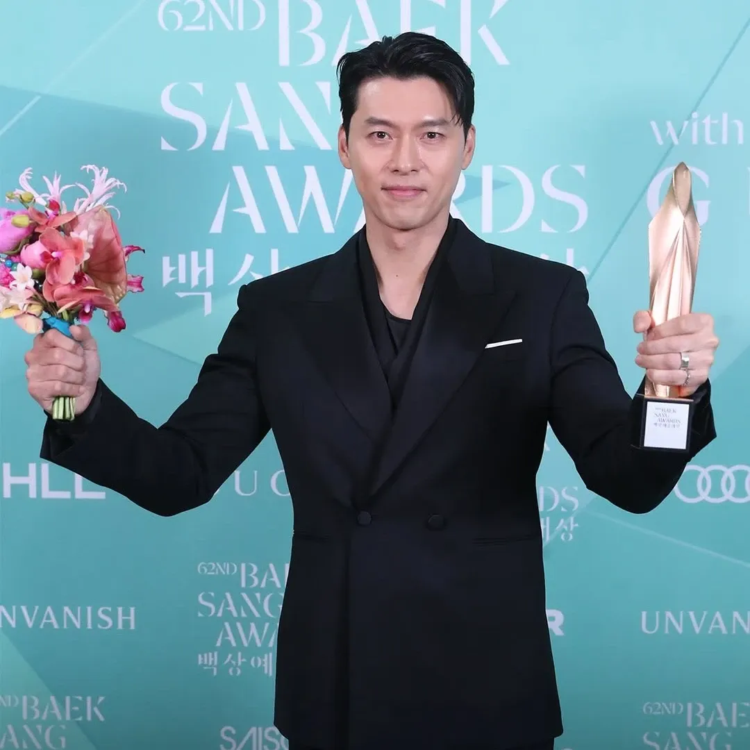 Cuplikan di balik layar dari Hyun Bin