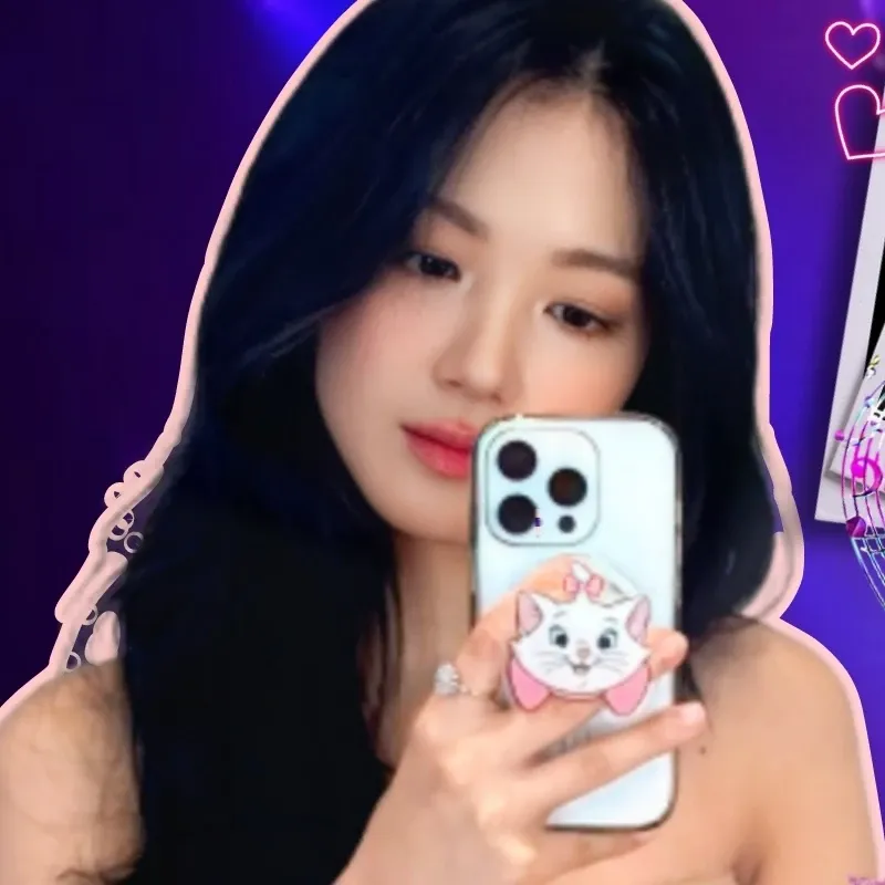 Latest photo of Kim Hyeyoon