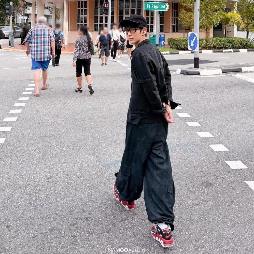 Recent activity shot of Lee Joongi